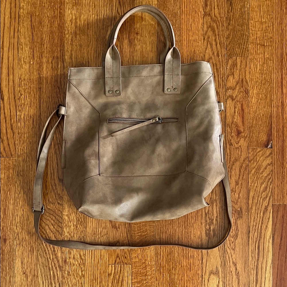 Elegant Tan Leather Tote Bag